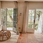 Viluz - Wellbeing Marbella فندق مبيت وإفطار