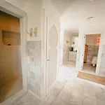 فندق مبيت وإفطار Viluz - Wellbeing Marbella ميخاس