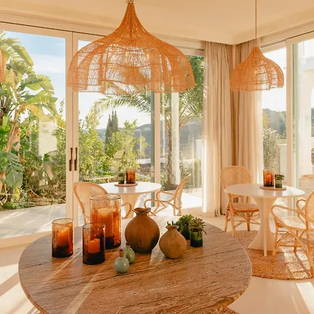 فندق مبيت وإفطار Viluz - Wellbeing Marbella *