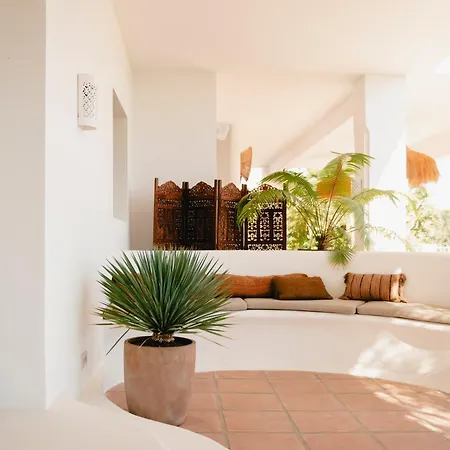 فندق مبيت وإفطار Viluz - Wellbeing Marbella
