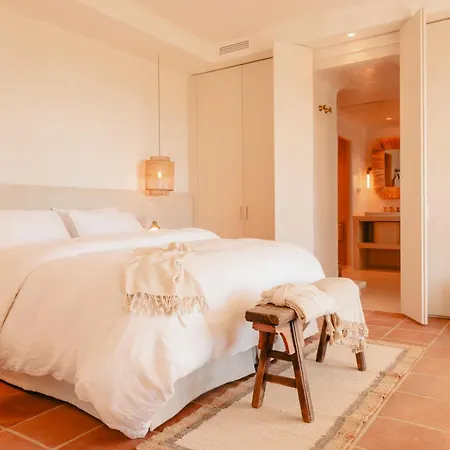 Viluz - Wellbeing Marbella Bed & Breakfast *